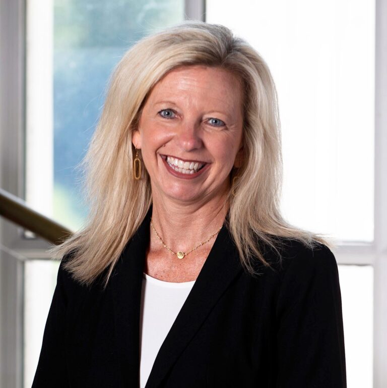 Kelley Dearing Smith