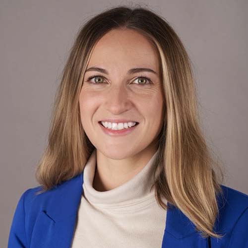 Stephanie-Hubli-headshot