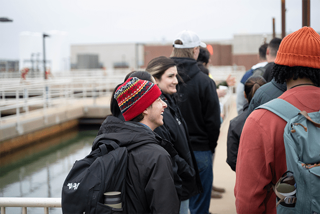 summit-group-laughing